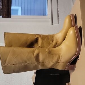 Frye Banana Camryn/Campus 9.5 Tall Leather Heeled Boot